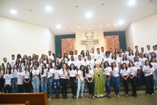 Par Quia S O Jo O Batista Celebra Sacramento Da Crisma Par Quia S O